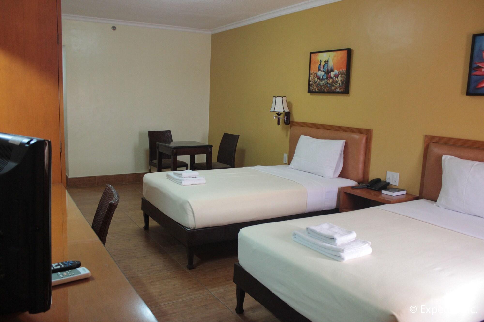 Pamulinawen Hotel Лаоаг Екстер'єр фото